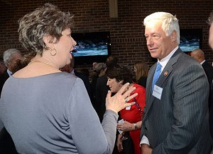 046608dad5450b93-DSC_2476-300x218