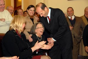 190bc666419a0d29-wcelebration-with-artist-300x201