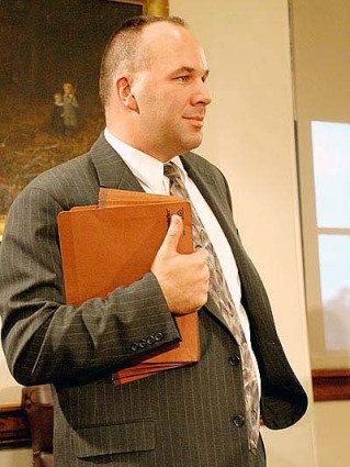 4fe36cf3a111a468-nRyan