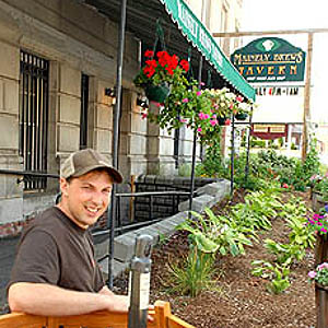 65780facaf1f499c-hathaway