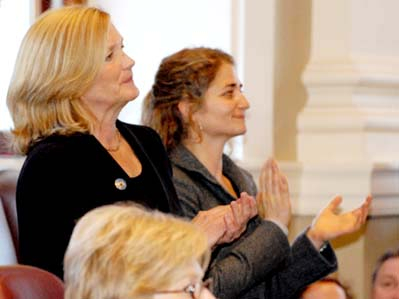 79116d80b96113ba-nchellie