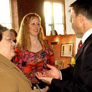 950b48c3461d89d9-hathaway2