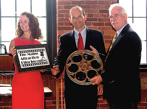 dd0d5eeb76c96035-creativeeconomy