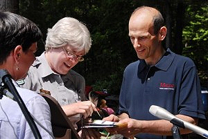 e73fe0f534de0c65-wdsc_0070-300x201